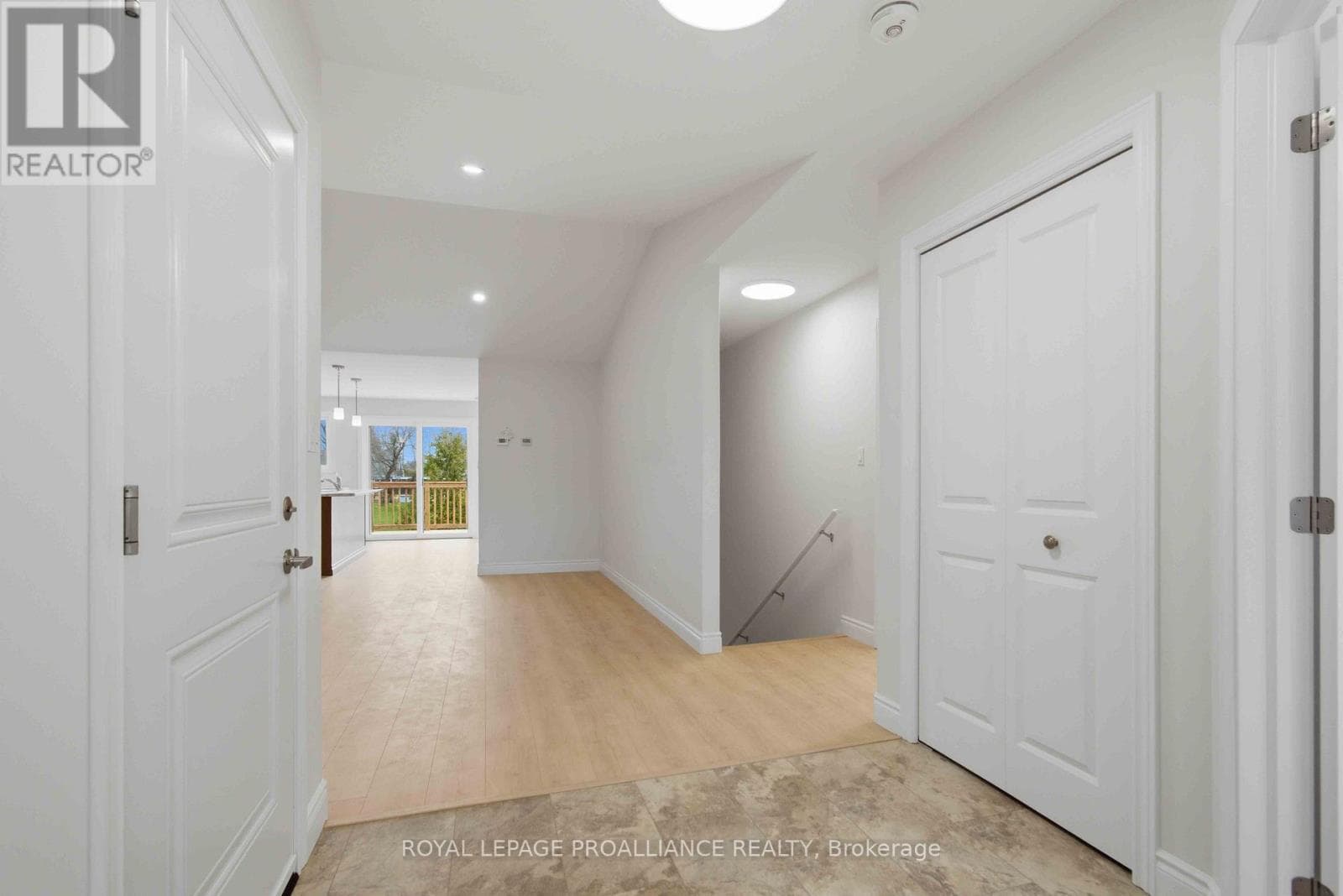 27 CLAYTON JOHN AVENUE — photo 4