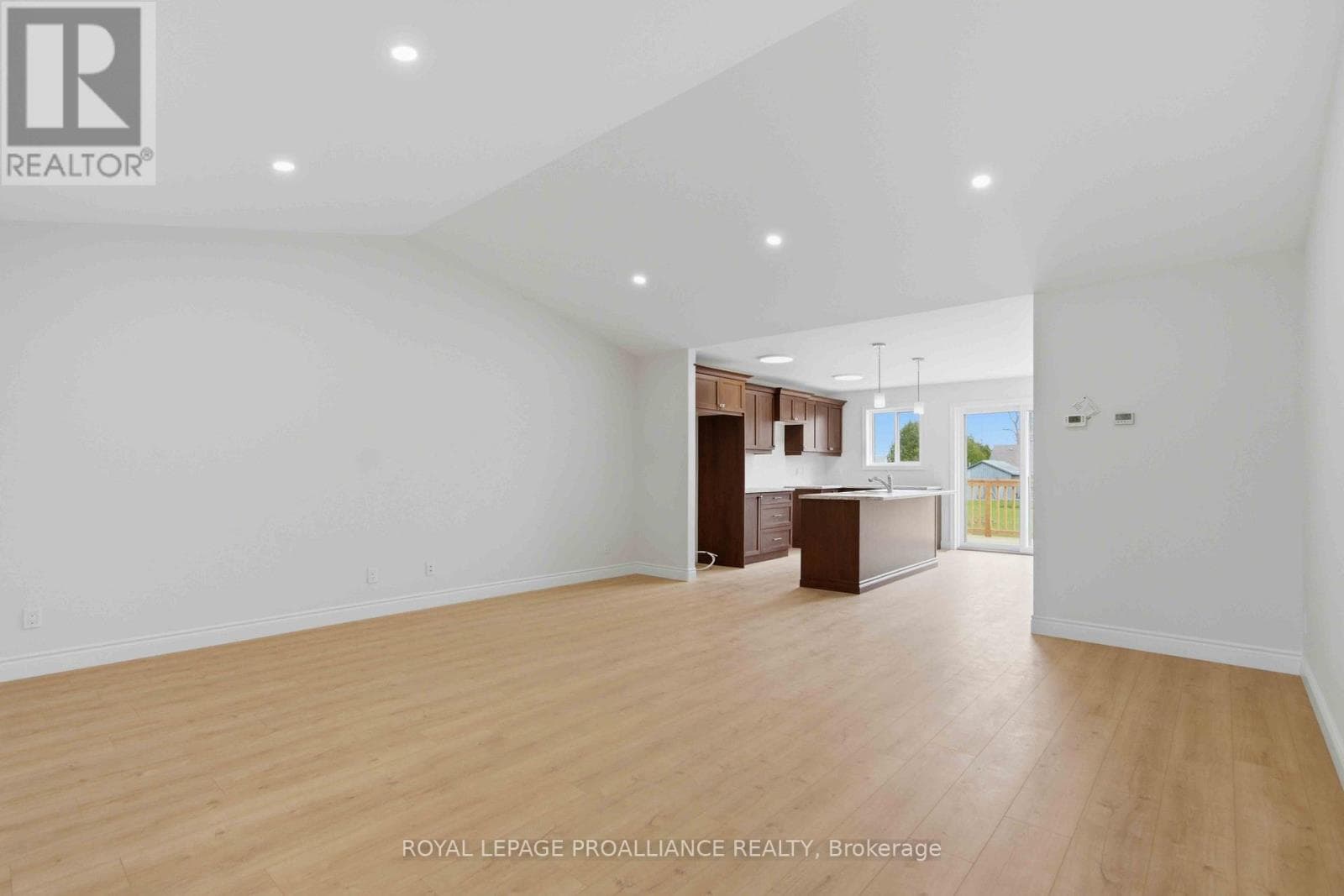 27 CLAYTON JOHN AVENUE — photo 5