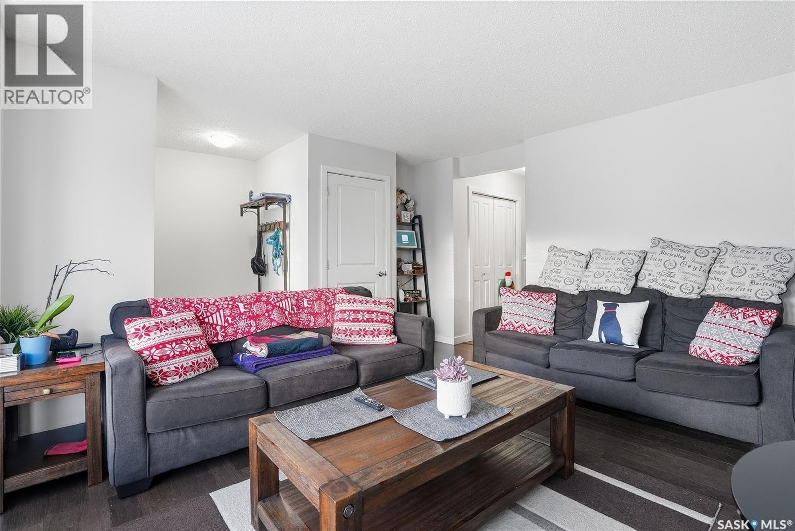 175 135 Ashworth CRESCENT — photo 5