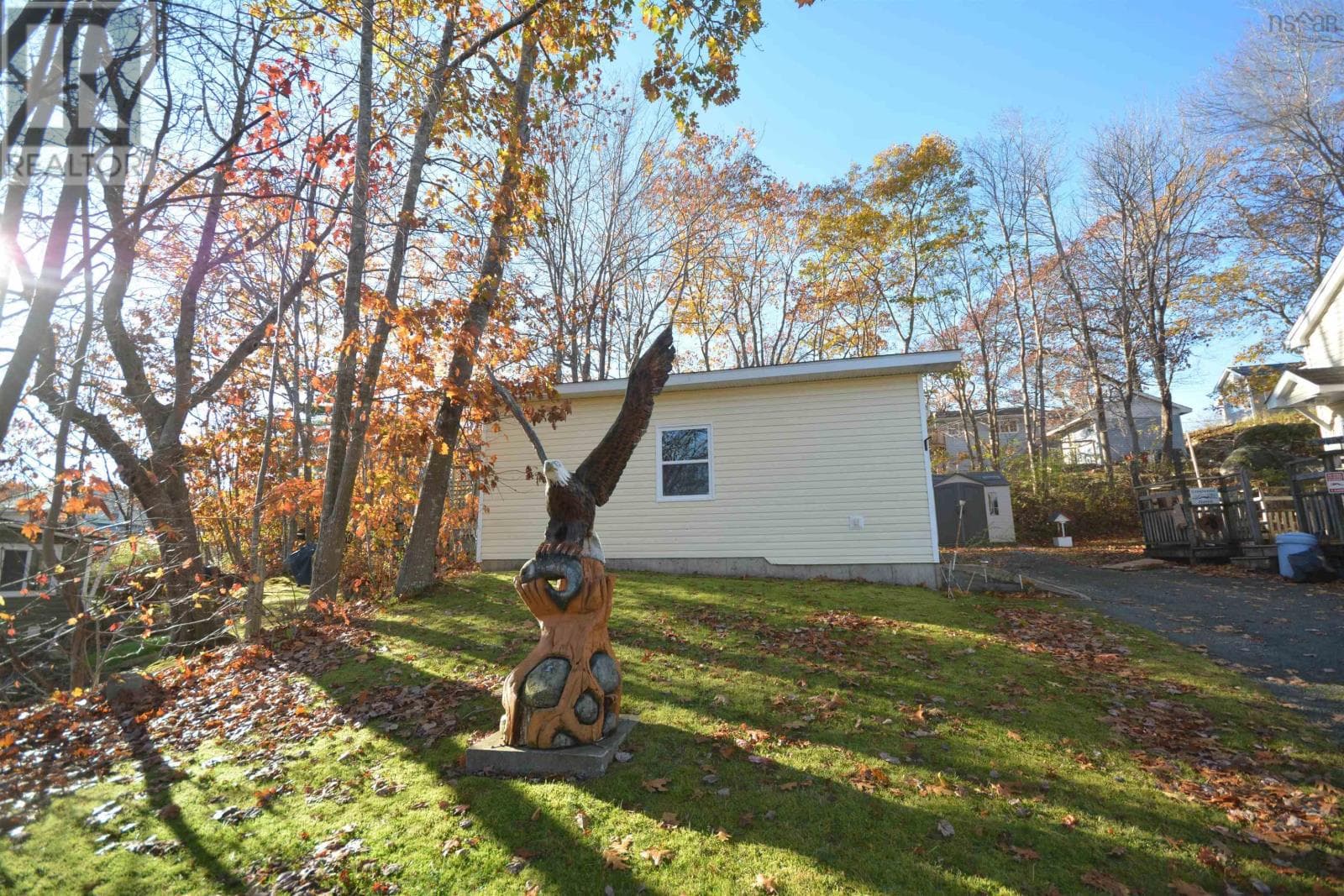 6 NELSON AVENUE — photo 2