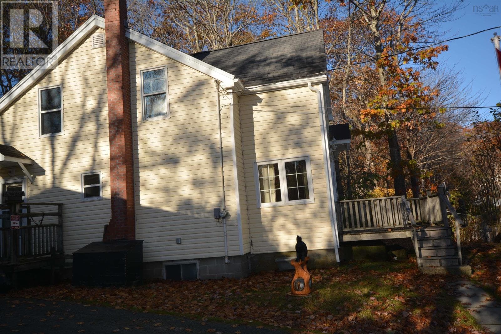 6 NELSON AVENUE — photo 3