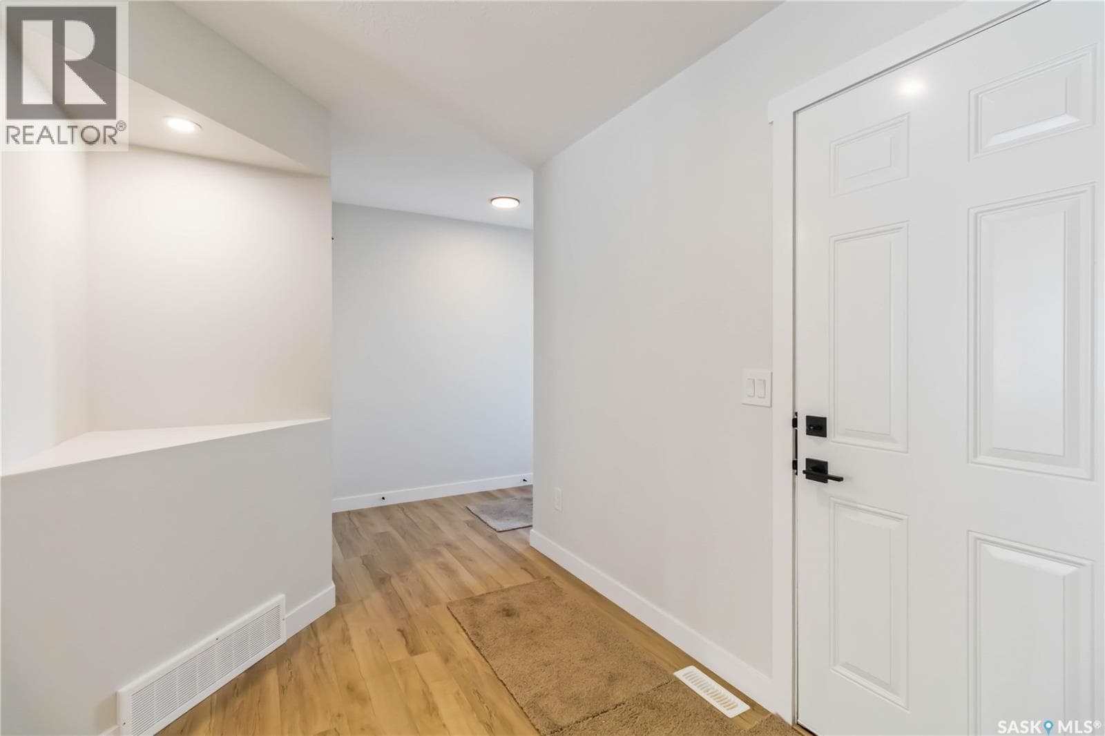326 KATZ AVENUE — photo 5