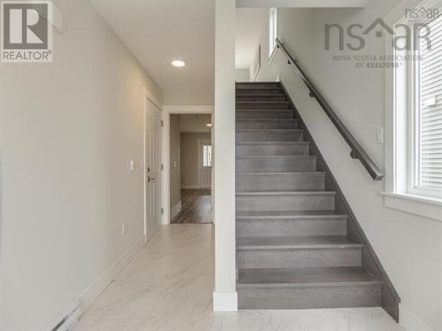 230 Higgins Avenue — photo 5