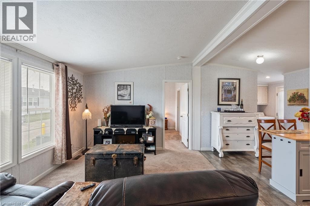 22 COPPER BEECH Drive — photo 3