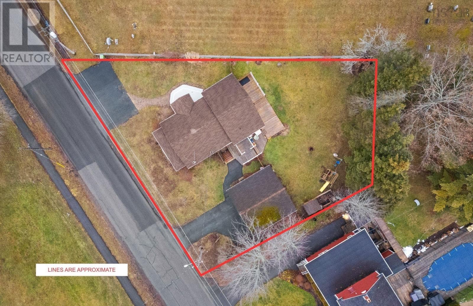 637 WILEY AVENUE — photo 2