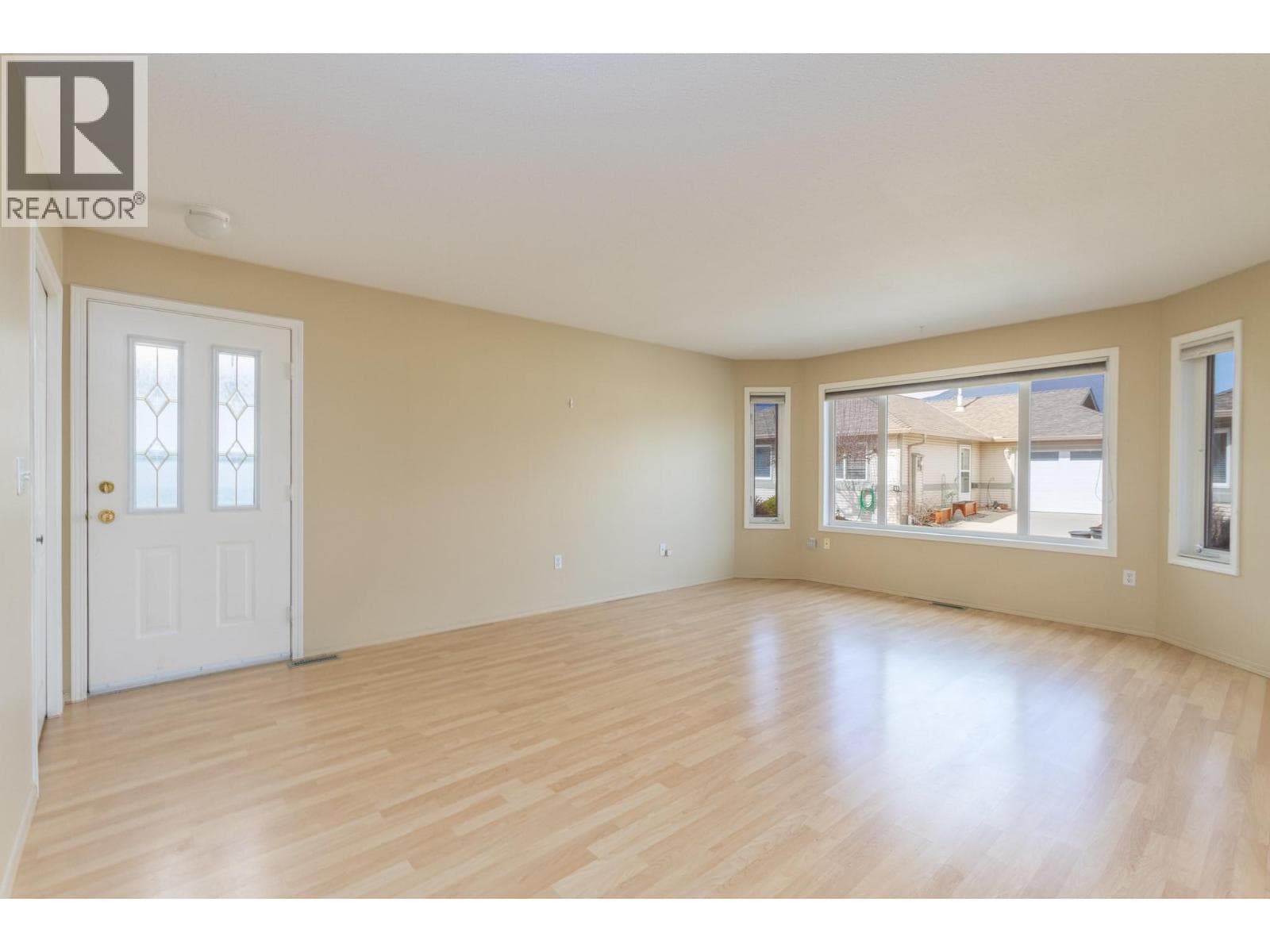 111 Harbourfront Drive NW Unit# 14 — photo 3