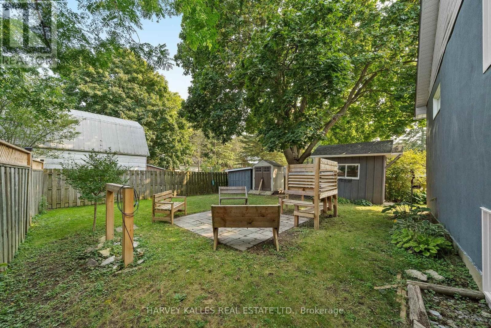 46 BARKER STREET — photo 2