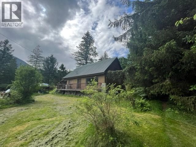 13524 SUNSHINE COAST HIGHWAY — photo 3
