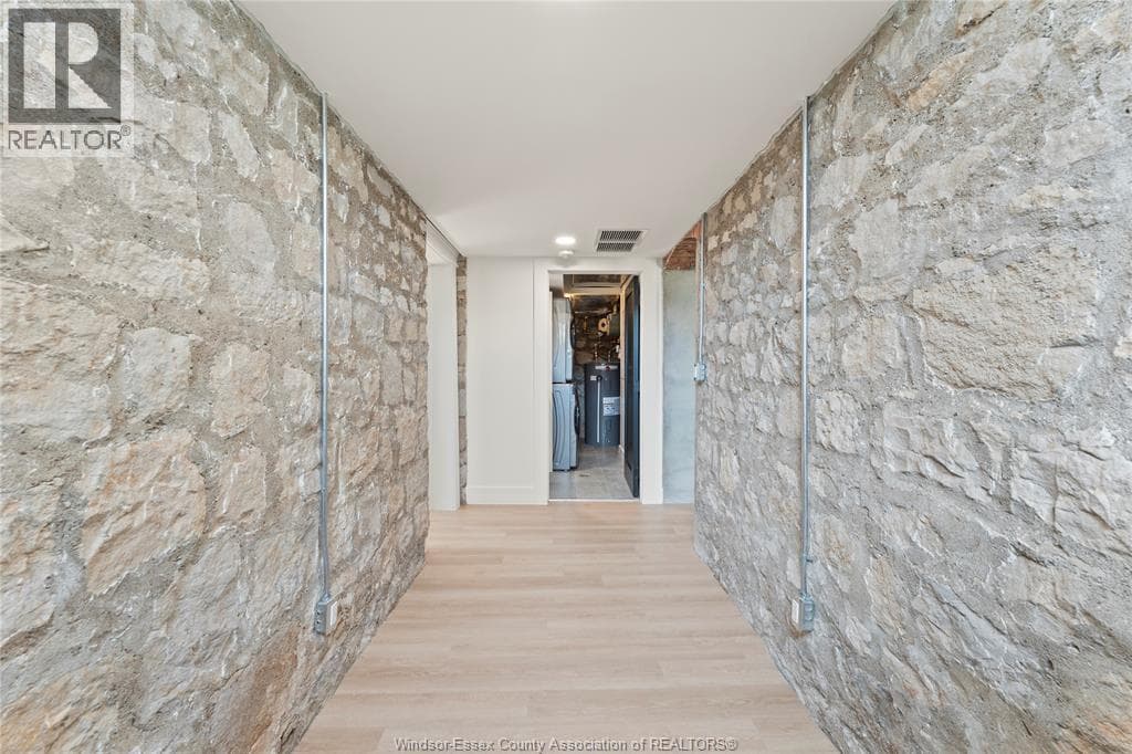 247 BROCK STREET UNIT 101, Windsor — photo 5