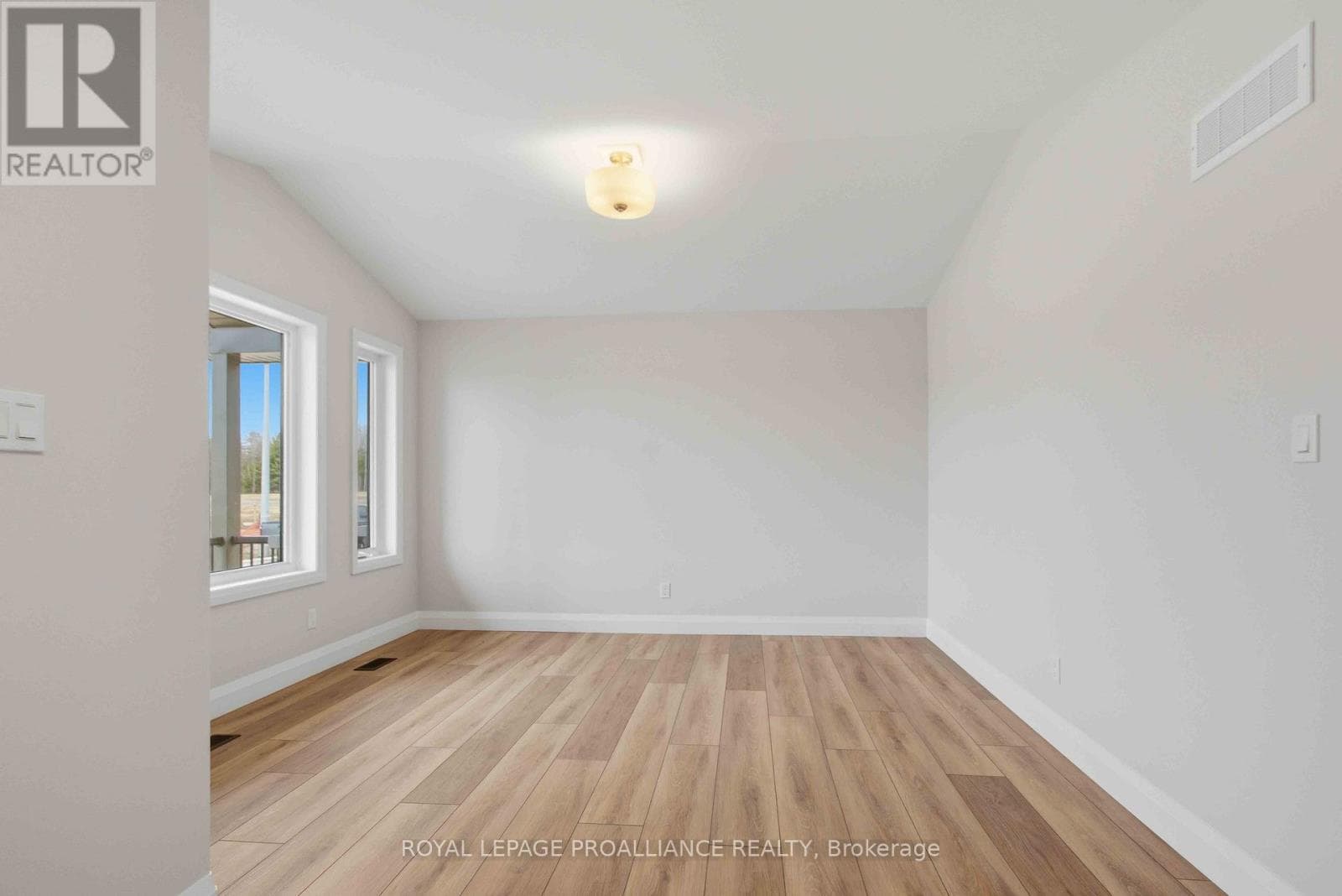 41 CLAYTON JOHN AVENUE, Central Lakes — photo 4