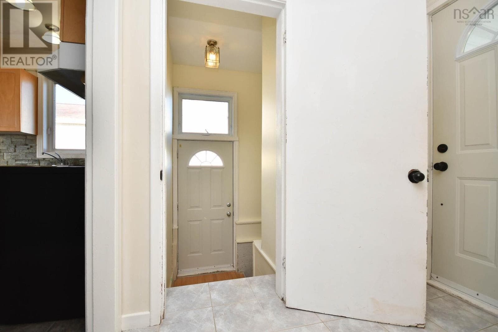 51 MANSION AVENUE — photo 5