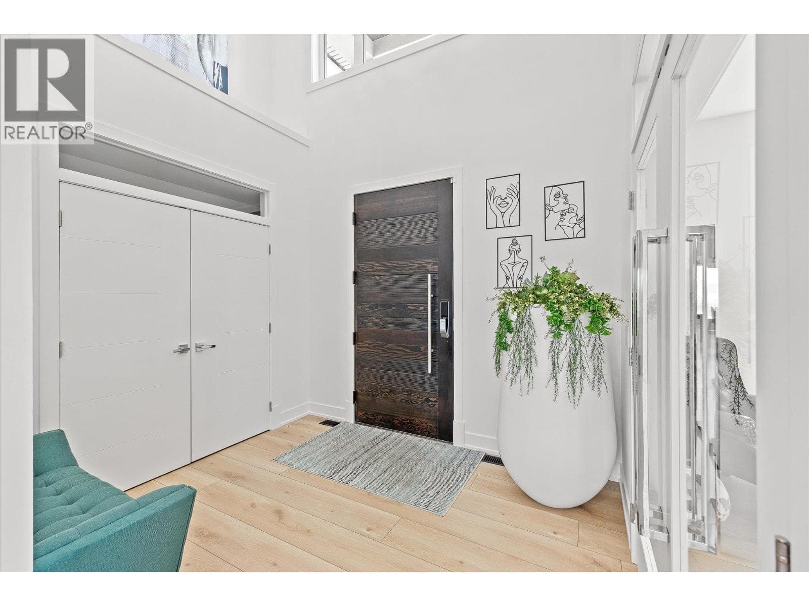750 KUIPERS CRESCENT, Interior REALTORS® — photo 5