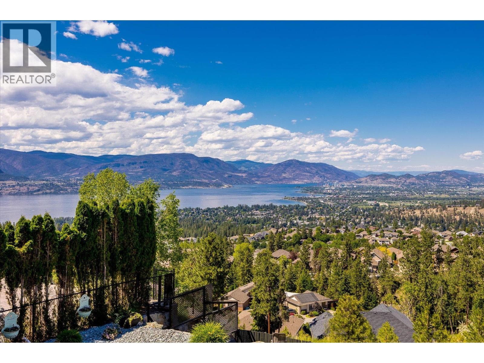 750 KUIPERS CRESCENT in Southwest Mission