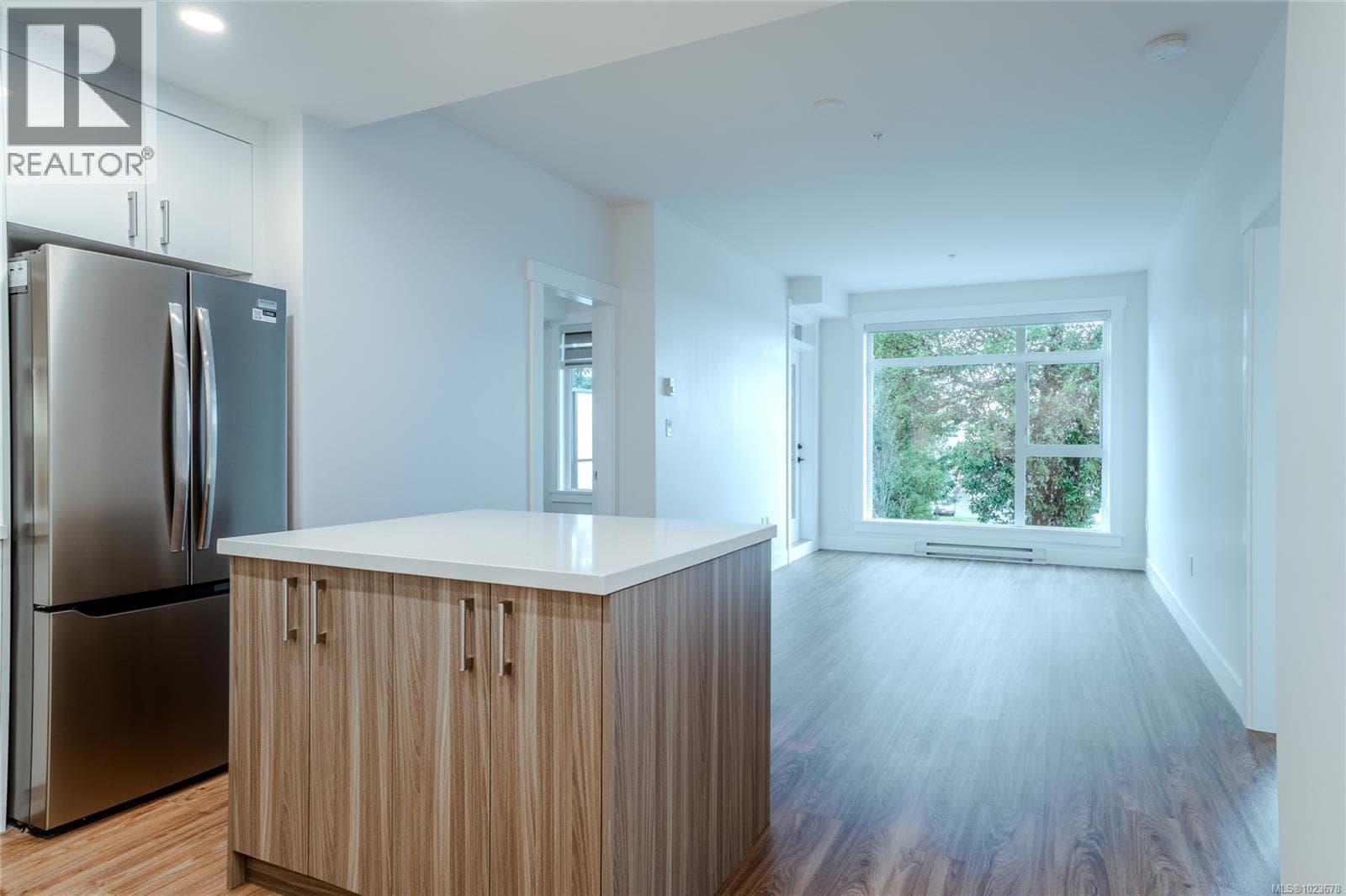 207 6320 Sentinal Dr — photo 3