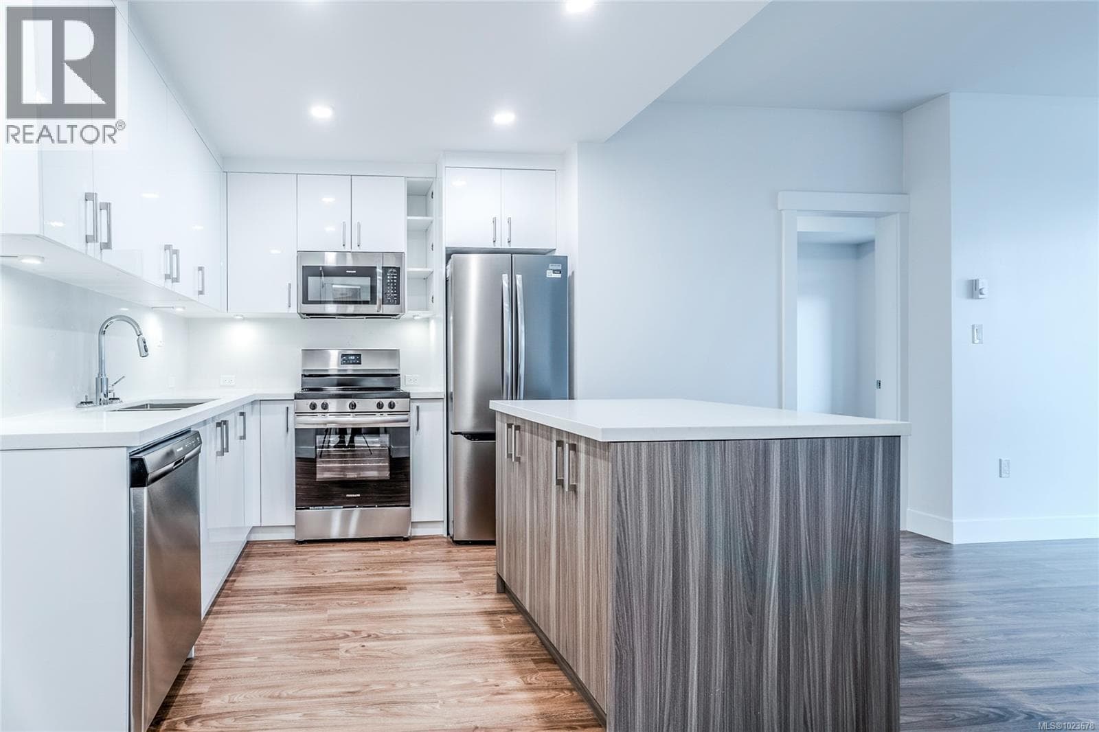 207 6320 Sentinal Dr — photo 4