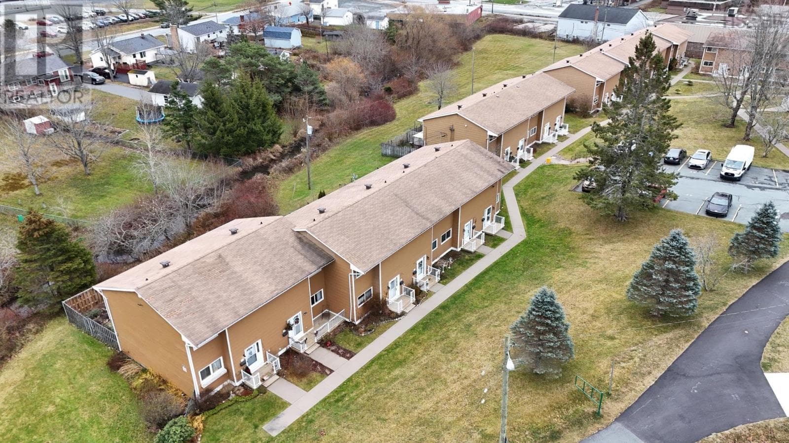 1E ARKLOW DRIVE — photo 3