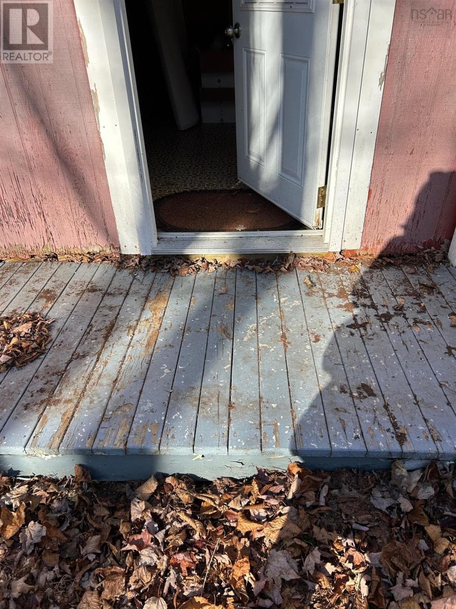 63 WATERFRONT DRIVE — photo 3