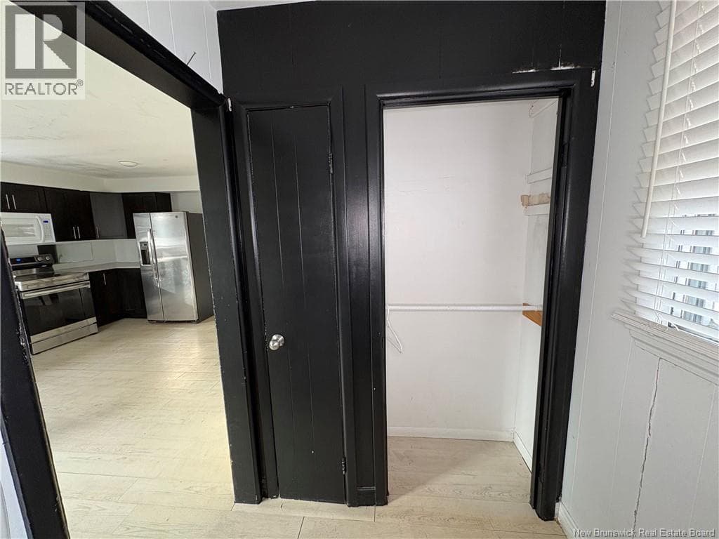 621 CHARLES STREET, New Brunswick — photo 4