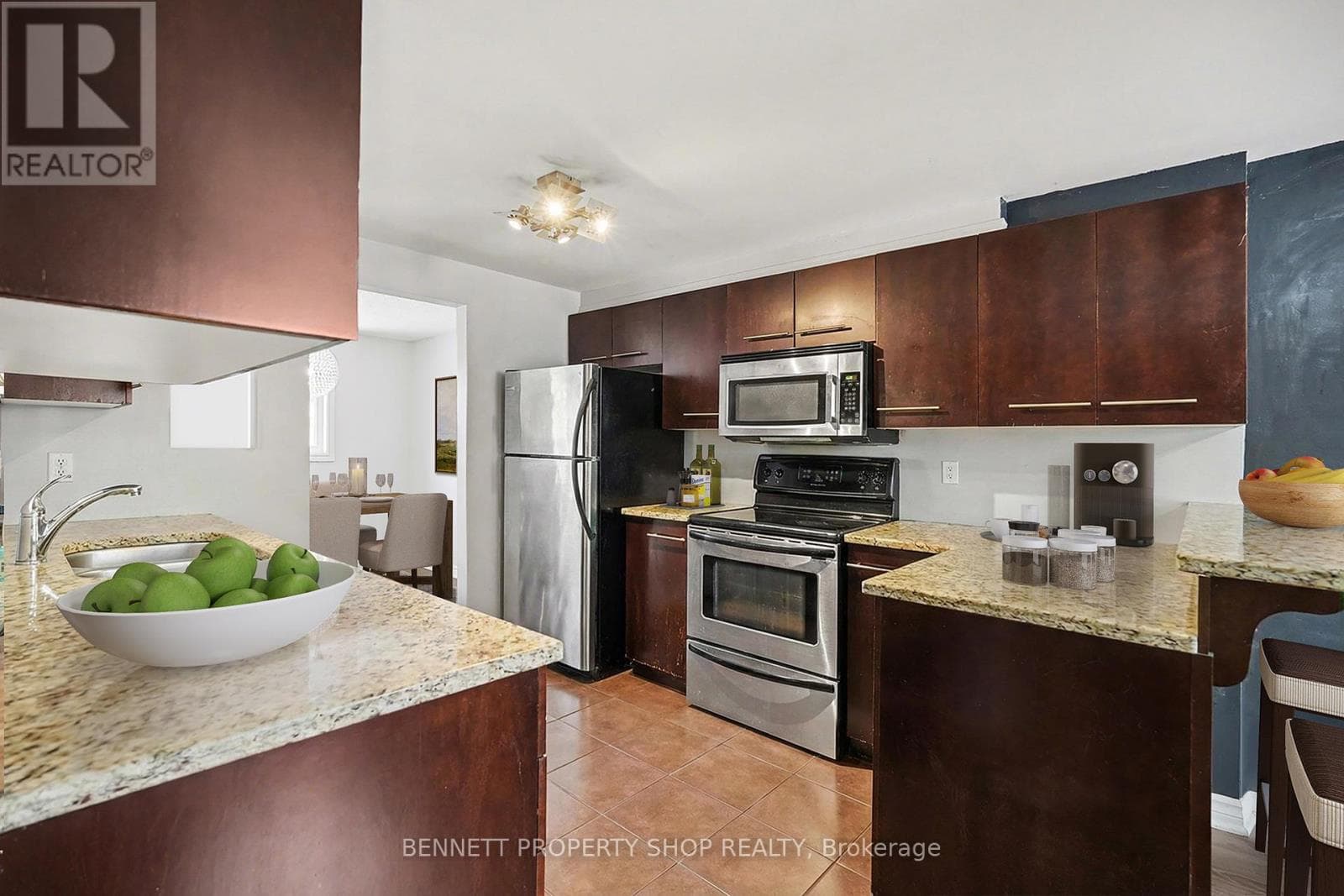 41 - 209 RIDGEPARK PRIVATE — photo 4