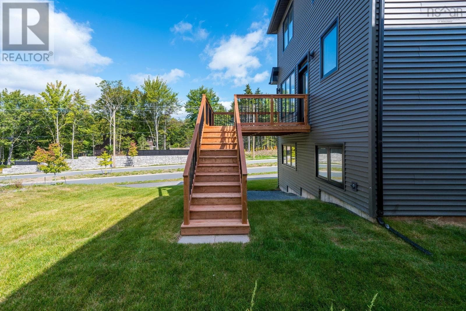 PC49 1 PEARLGARDEN CLOSE — photo 3
