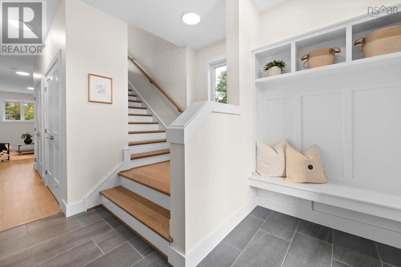 PC49 1 PEARLGARDEN CLOSE — photo 5