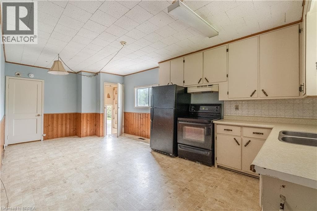 978 NORFOLK STREET NORTH — photo 4