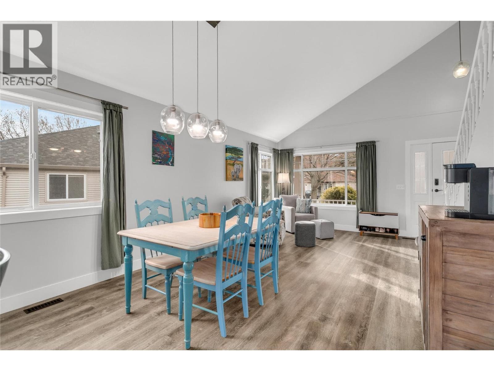 3819 GLEN CANYON DRIVE — photo 3