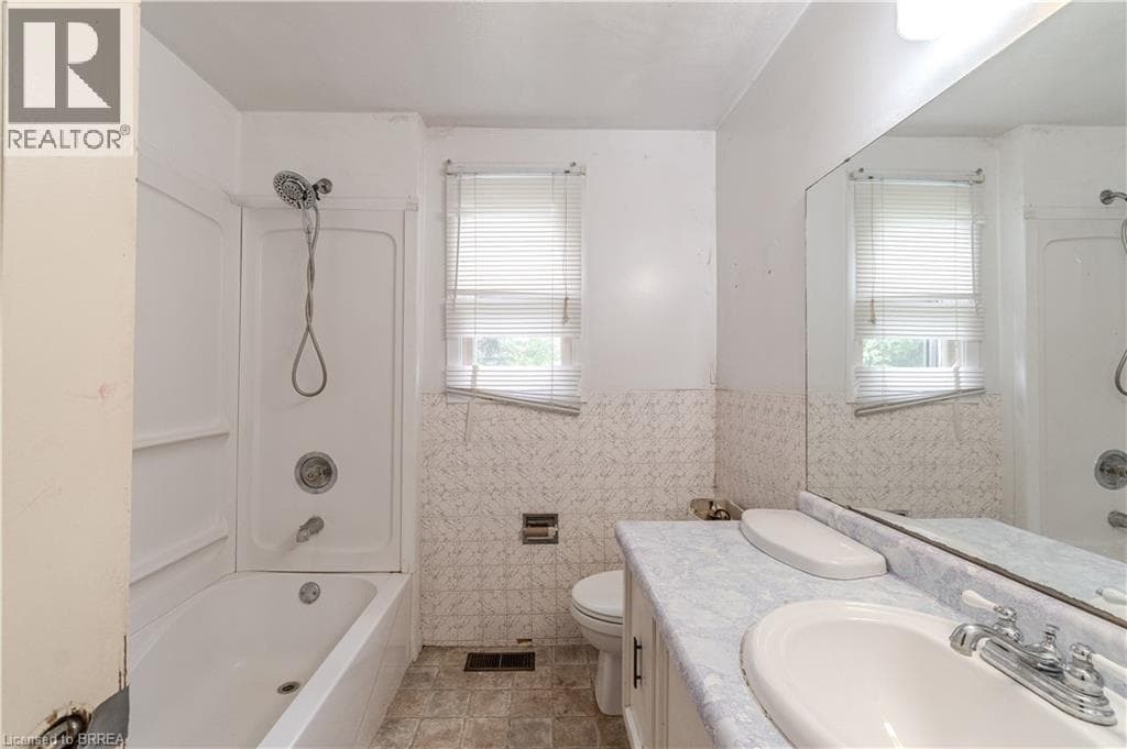 978 NORFOLK STREET NORTH — photo 5