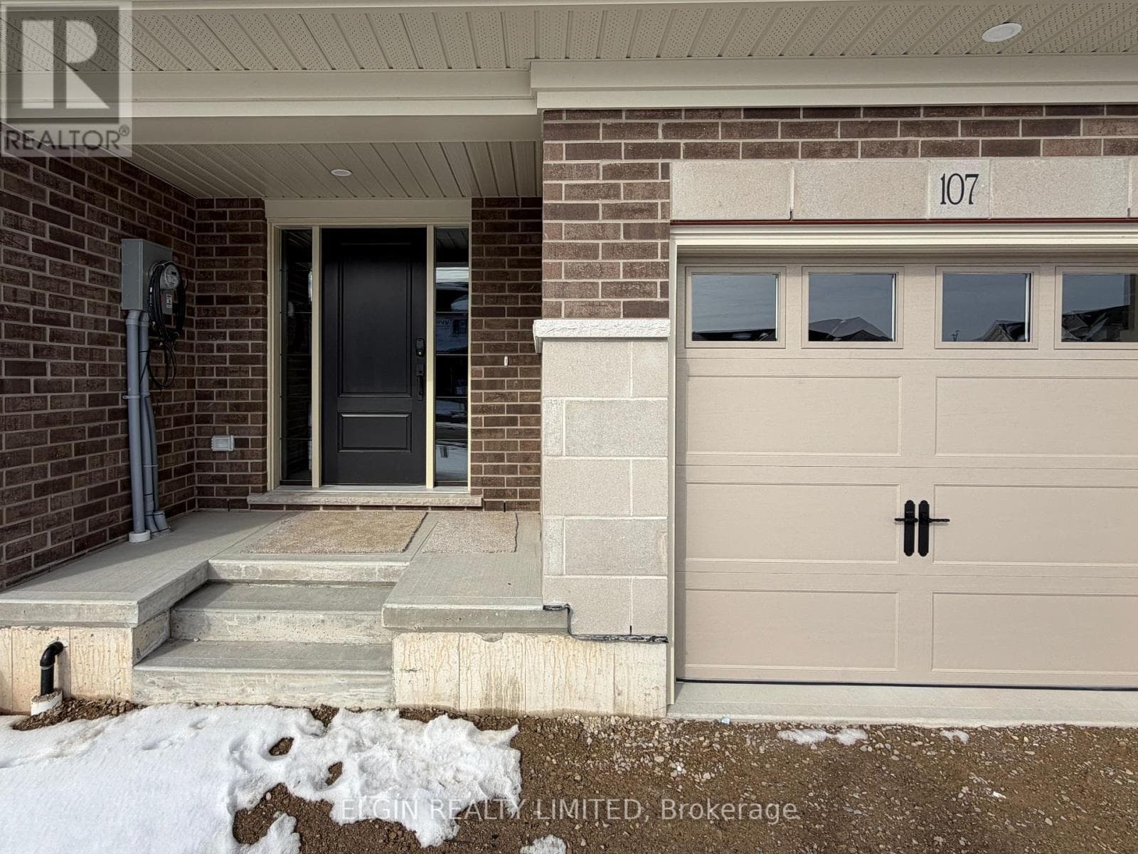107 WILLOW DRIVE — photo 2