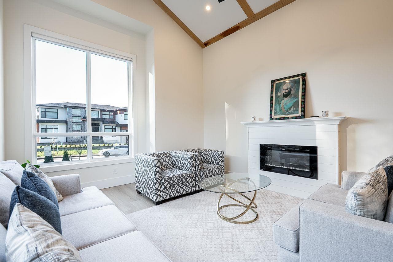 19805 32 AVENUE — photo 3