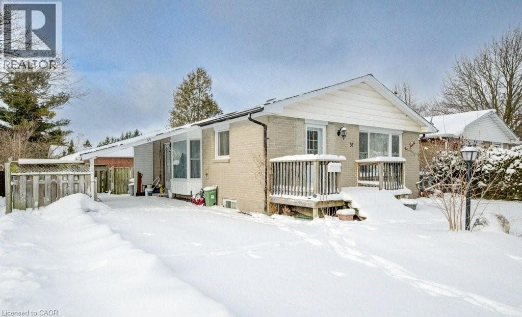 33 GARLAND CRESCENT — photo 4