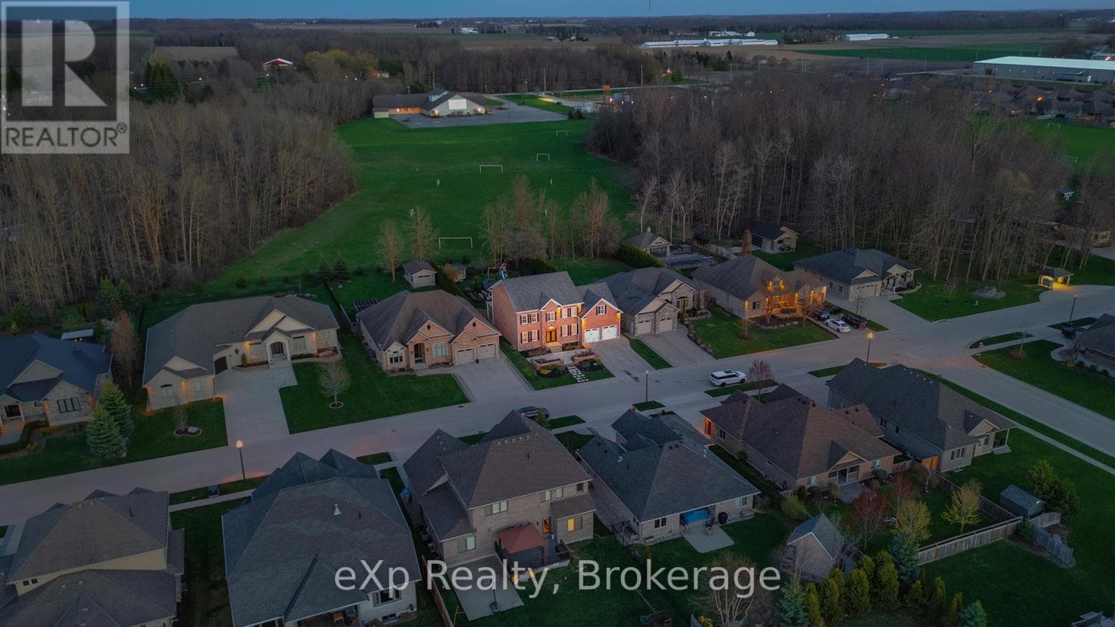 880 WOOD DRIVE — photo 2