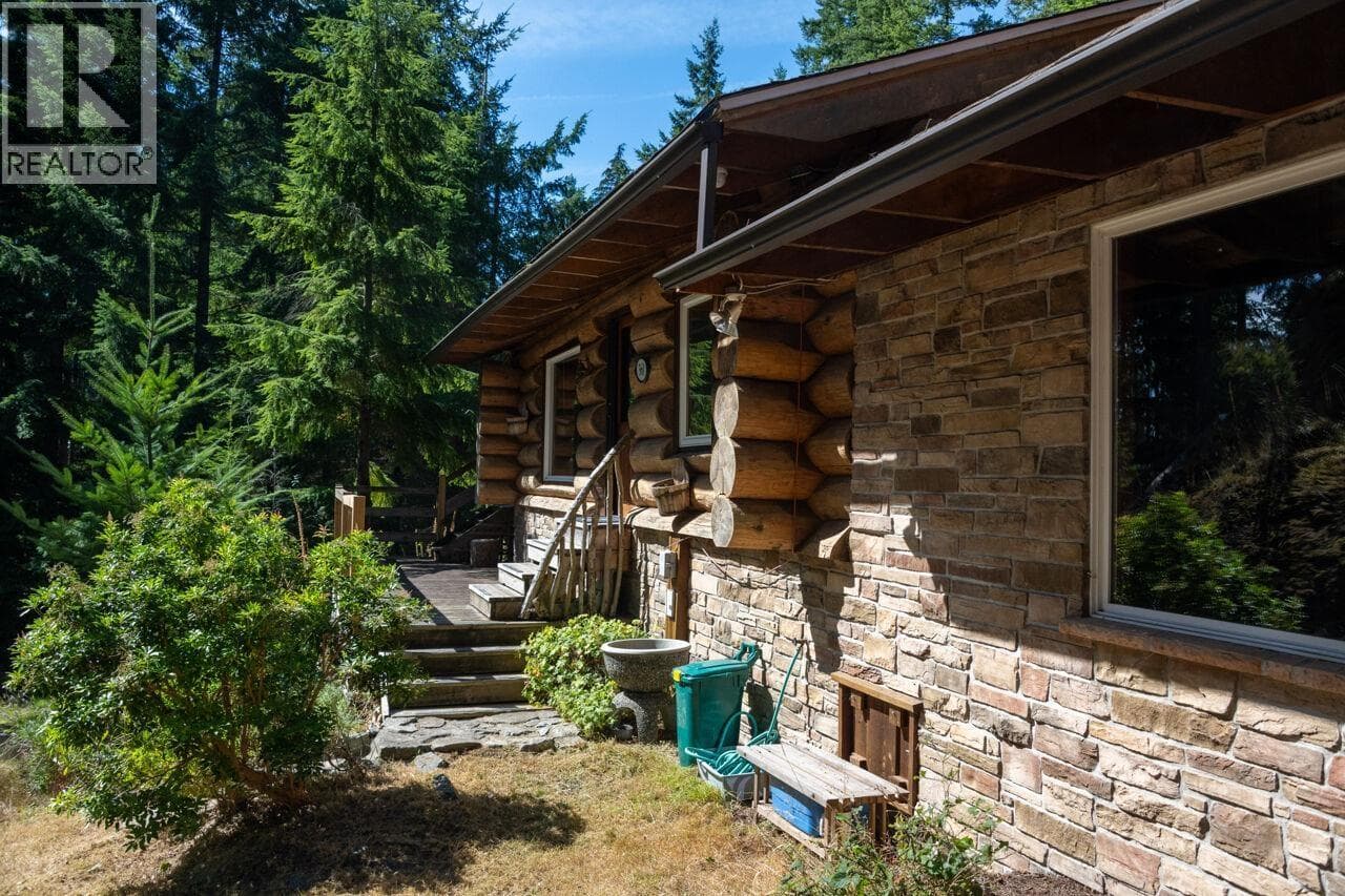 360 SALAL ROAD — photo 3