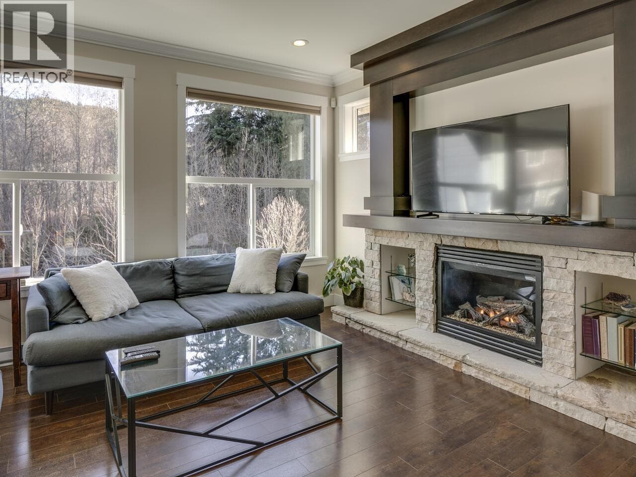 39070 KINGFISHER ROAD — photo 5