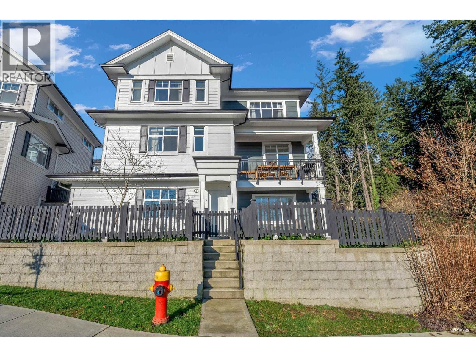 115 3565 BAYCREST AVENUE — photo 2