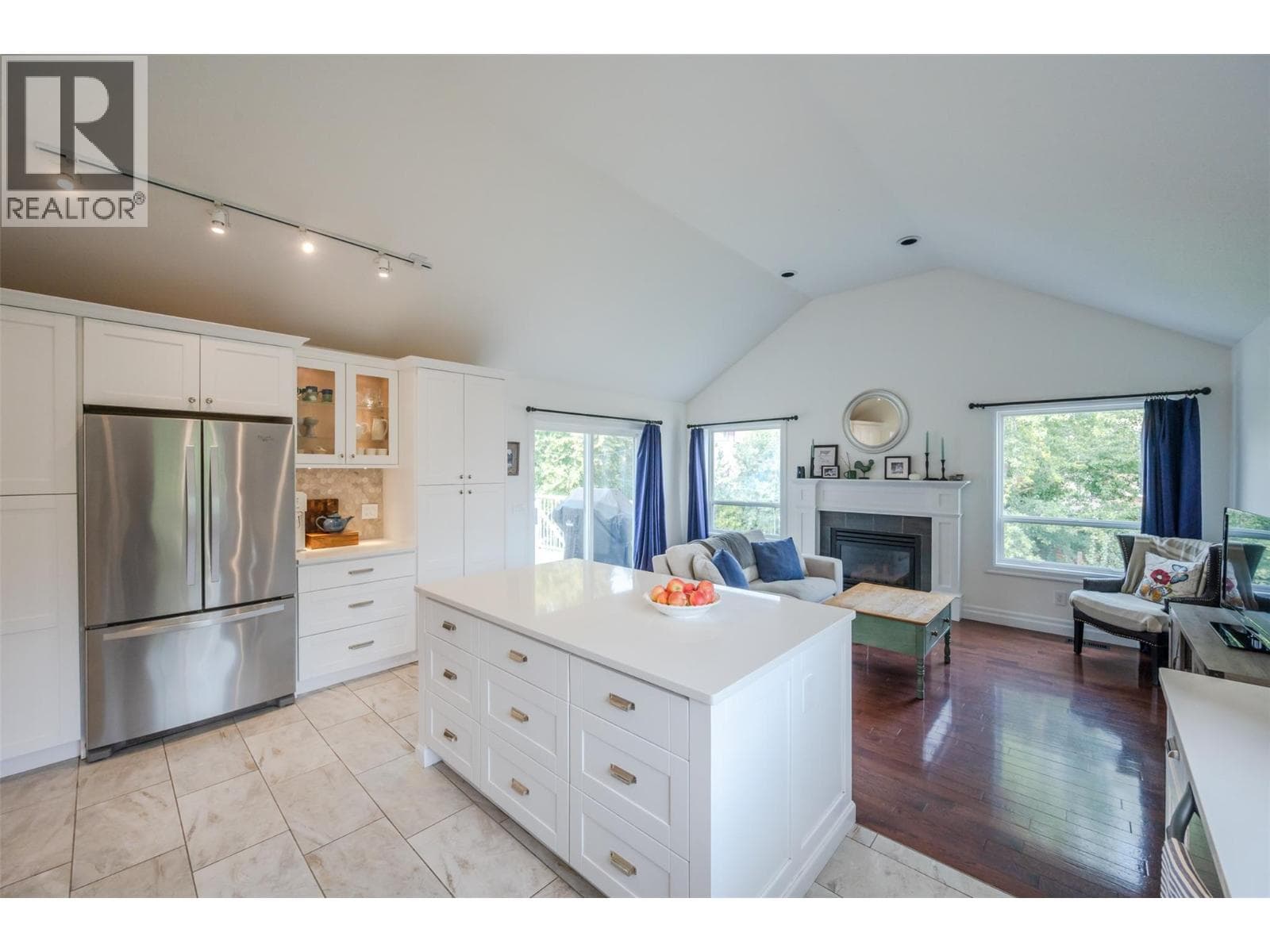 6107 Tavender Court — photo 5