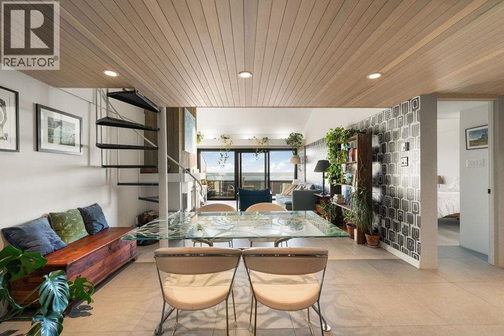 73 2212 FOLKESTONE WAY in Deer Ridge