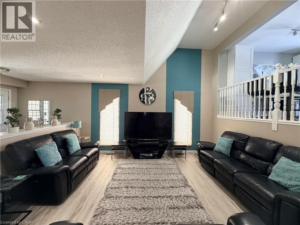 15 GEES WAY — photo 3