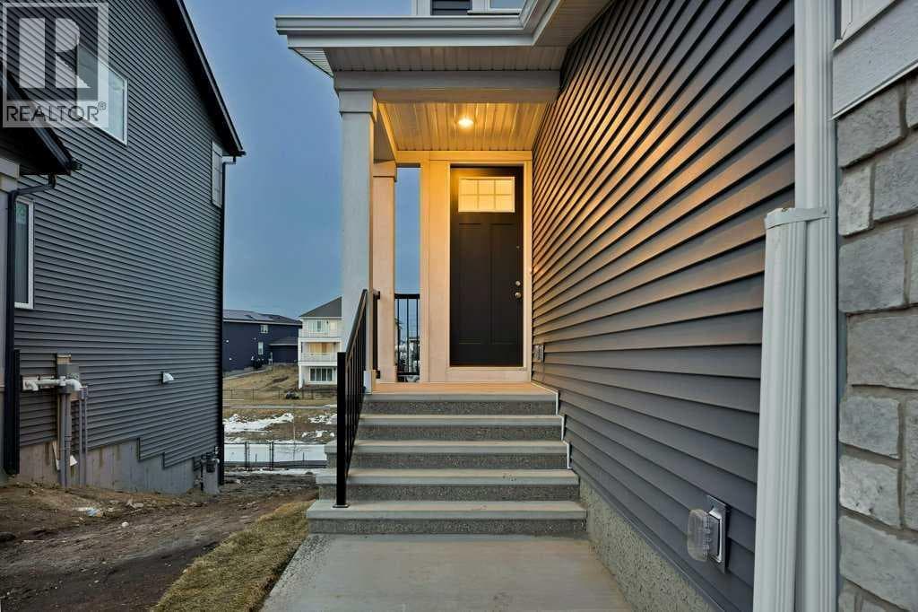 561 Chelsea Gardens — photo 4