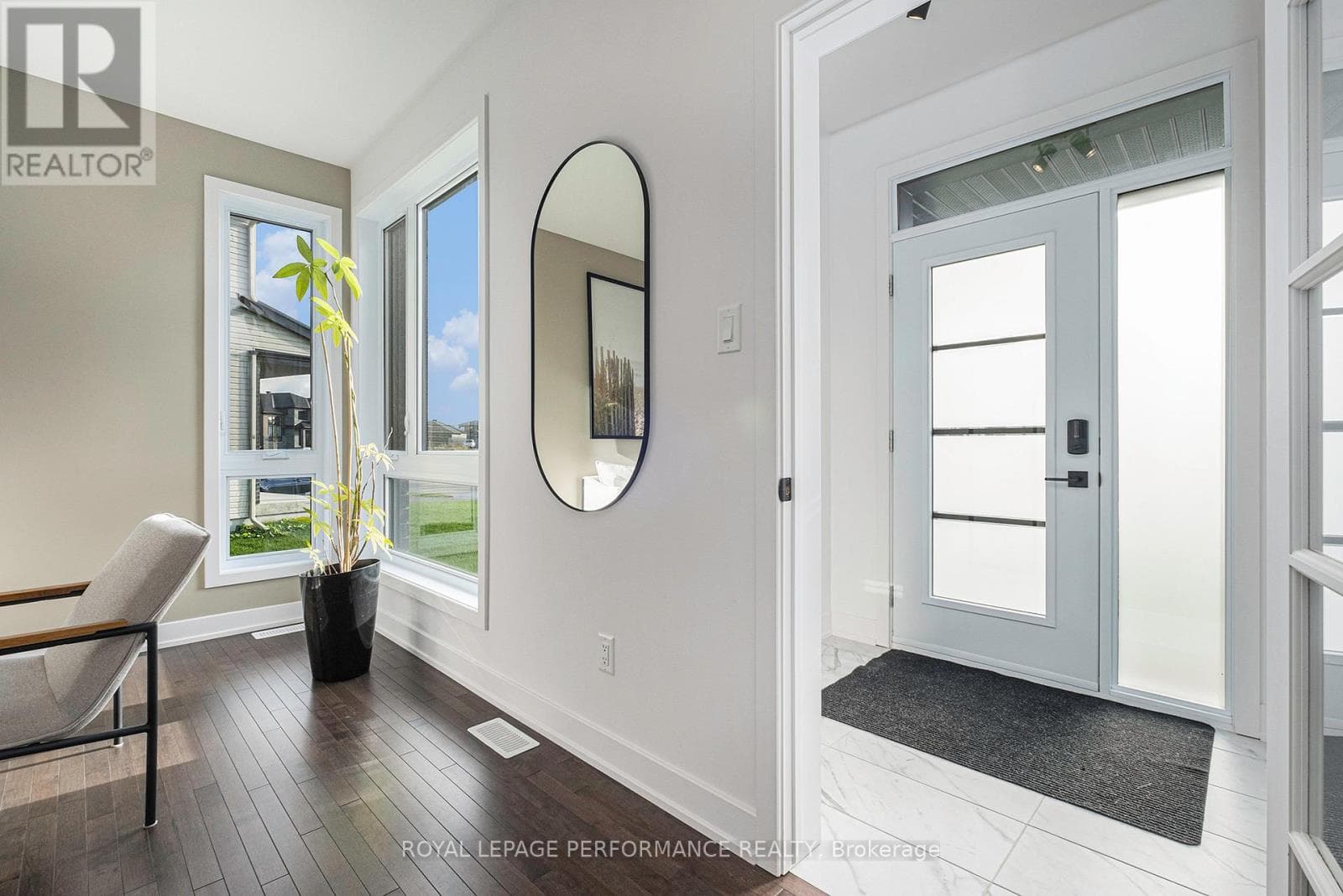 19 RUTILE STREET — photo 2