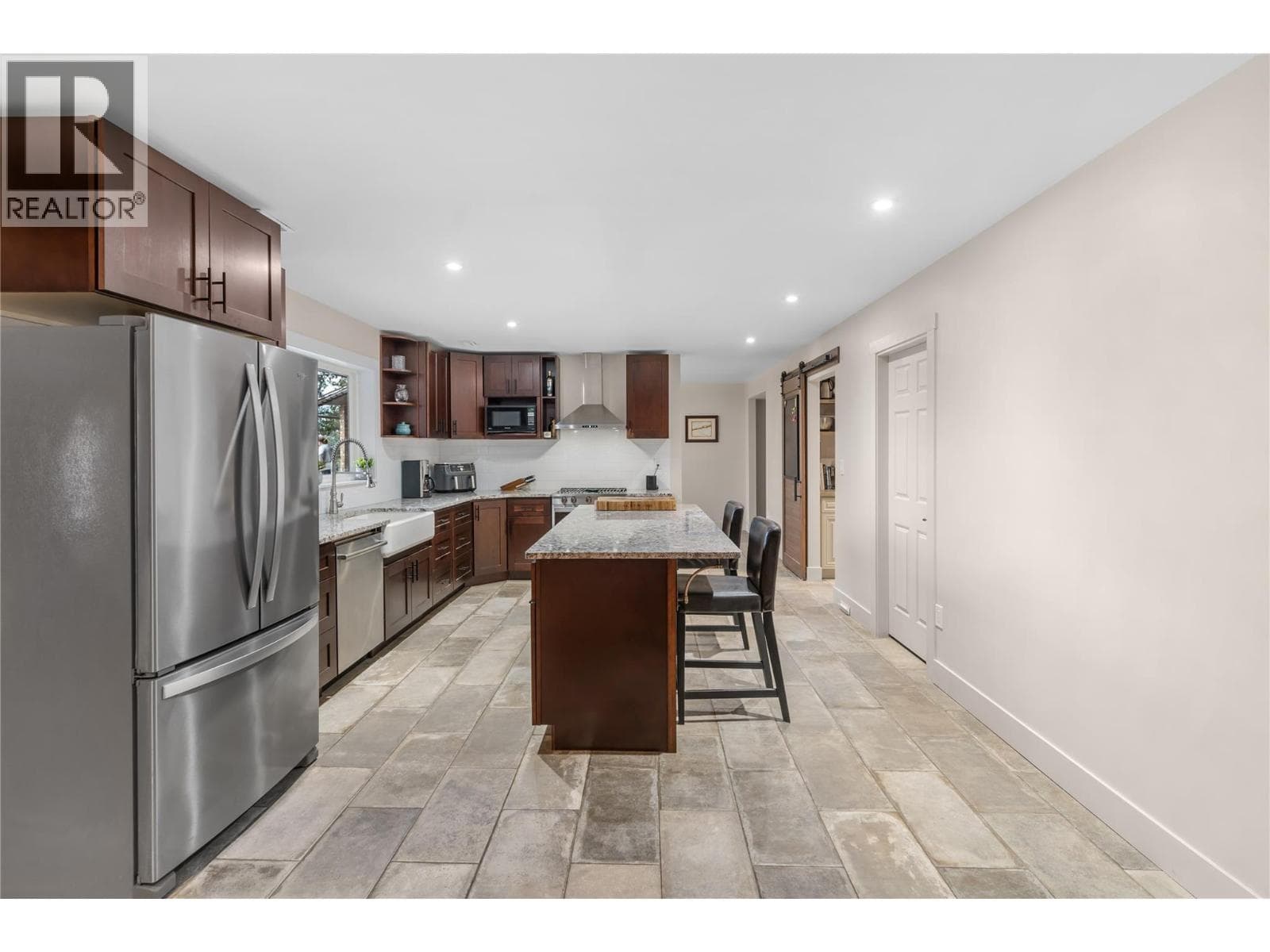 173 Brash Allen Road, Interior REALTORS® — photo 5