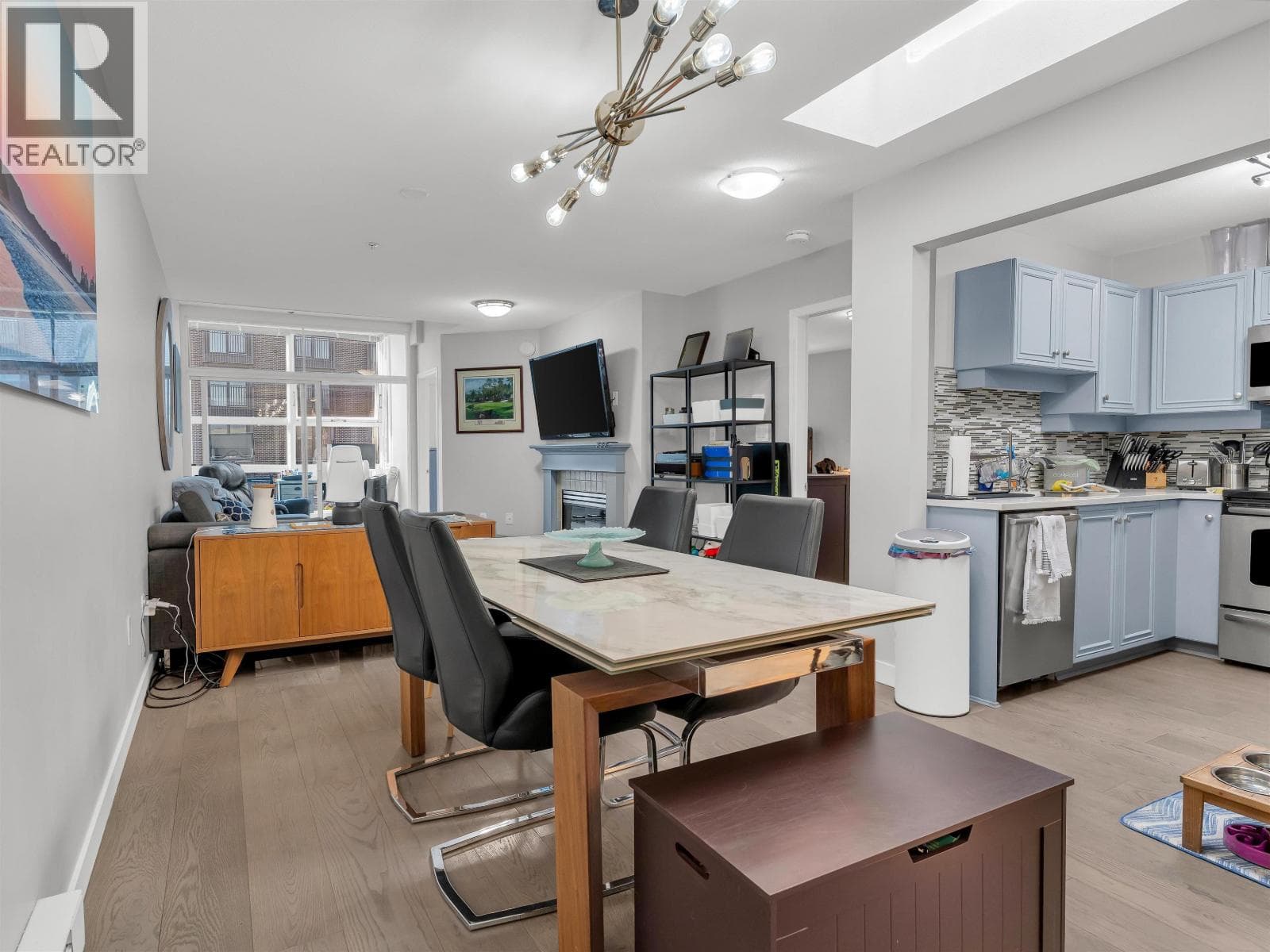 2929 WEST 4TH AVENUE 403 in Kitsilano