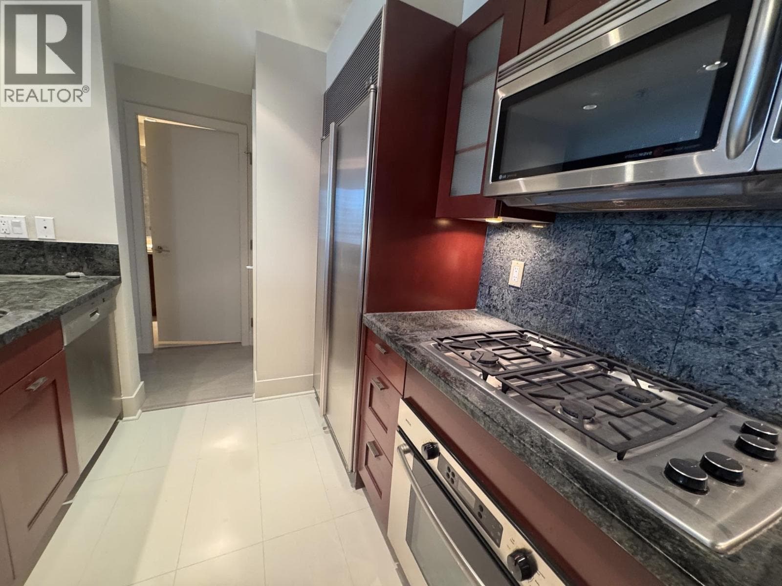 1007 590 NICOLA STREET — photo 5