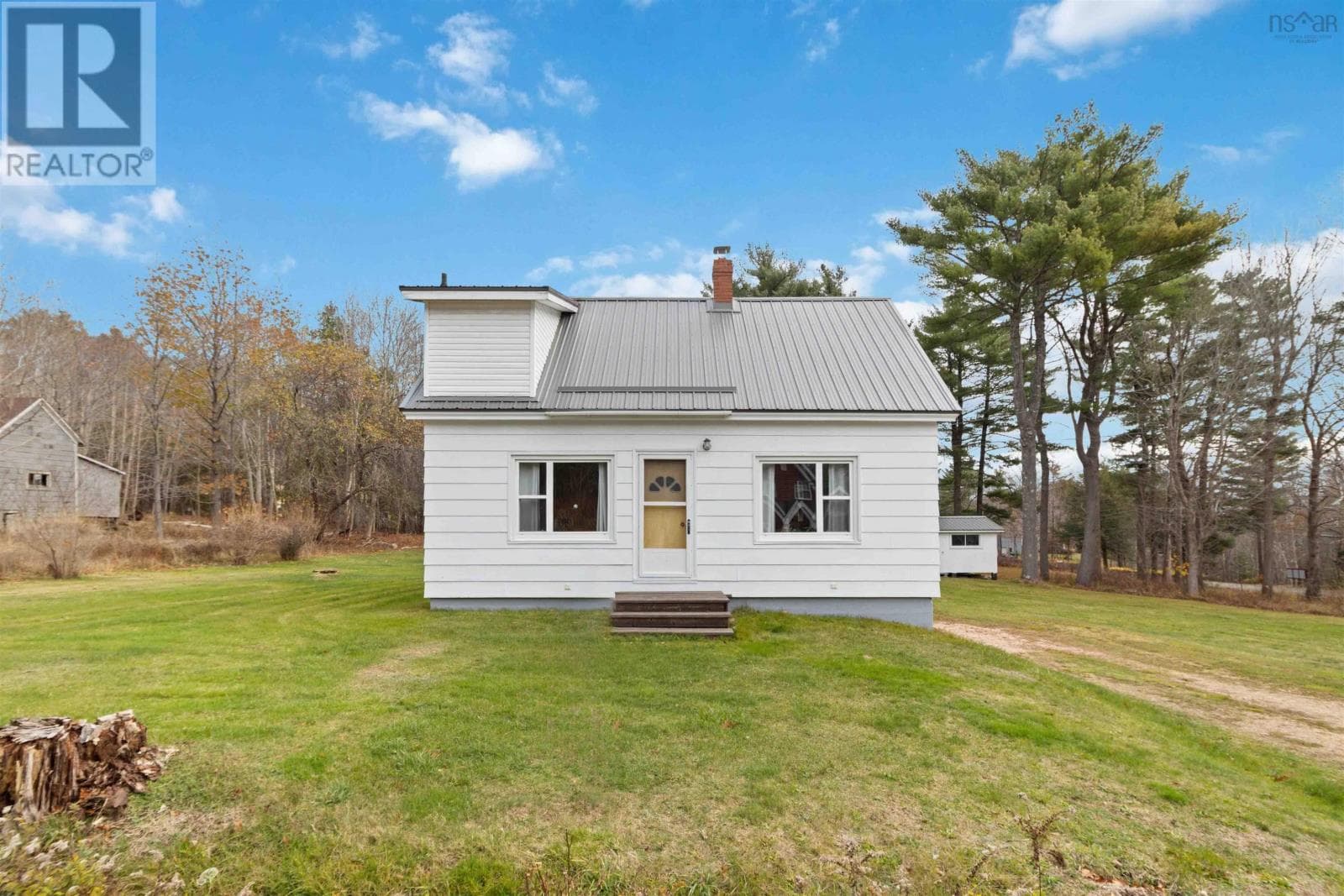 38 OAKHILL ROAD in 