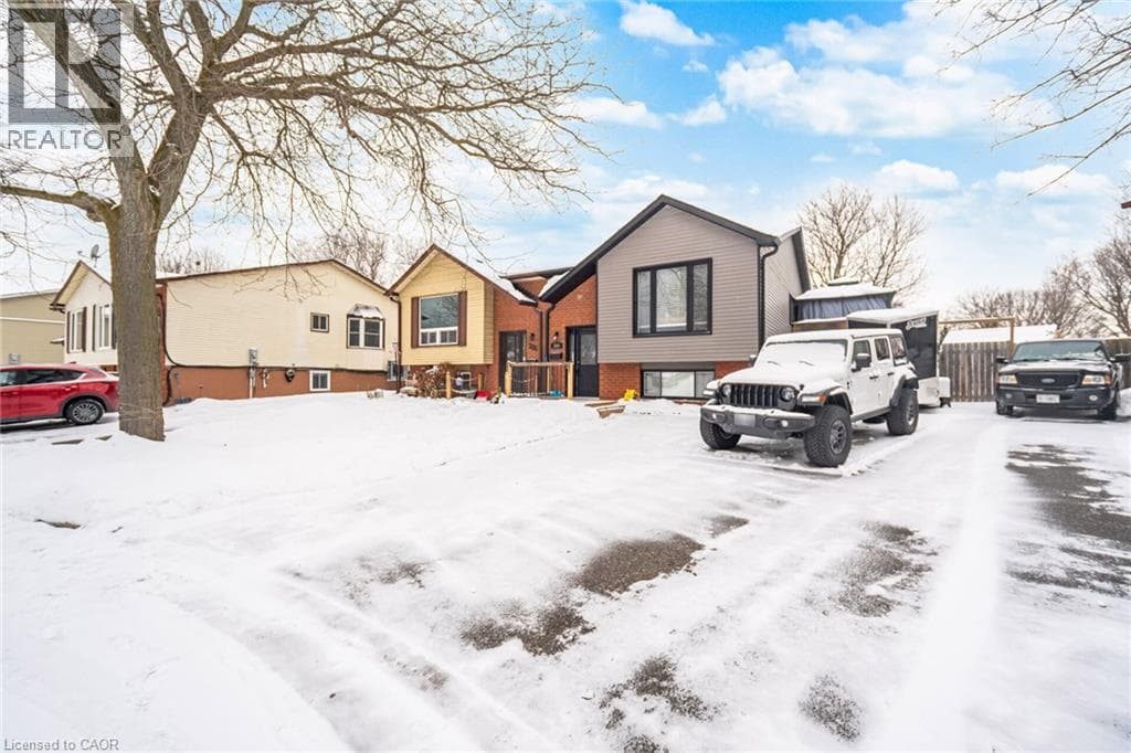 204 MEDINA COURT in LAKEVIEW