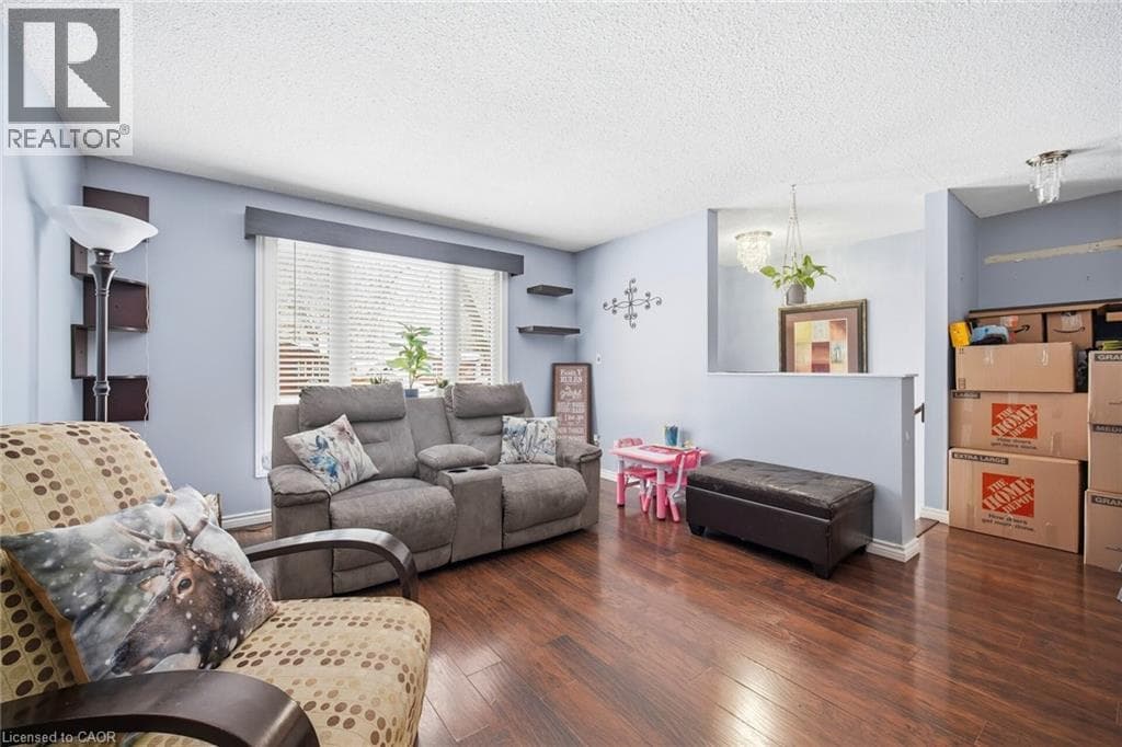 204 MEDINA COURT — photo 5