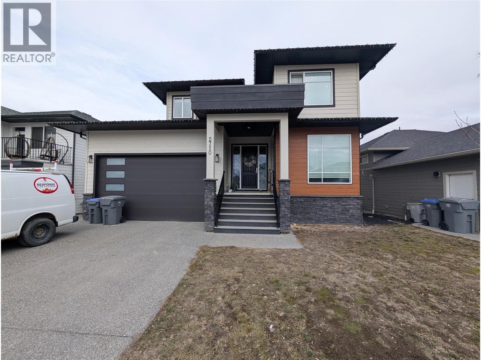 2710 BEACHMOUNT CRESCENT in