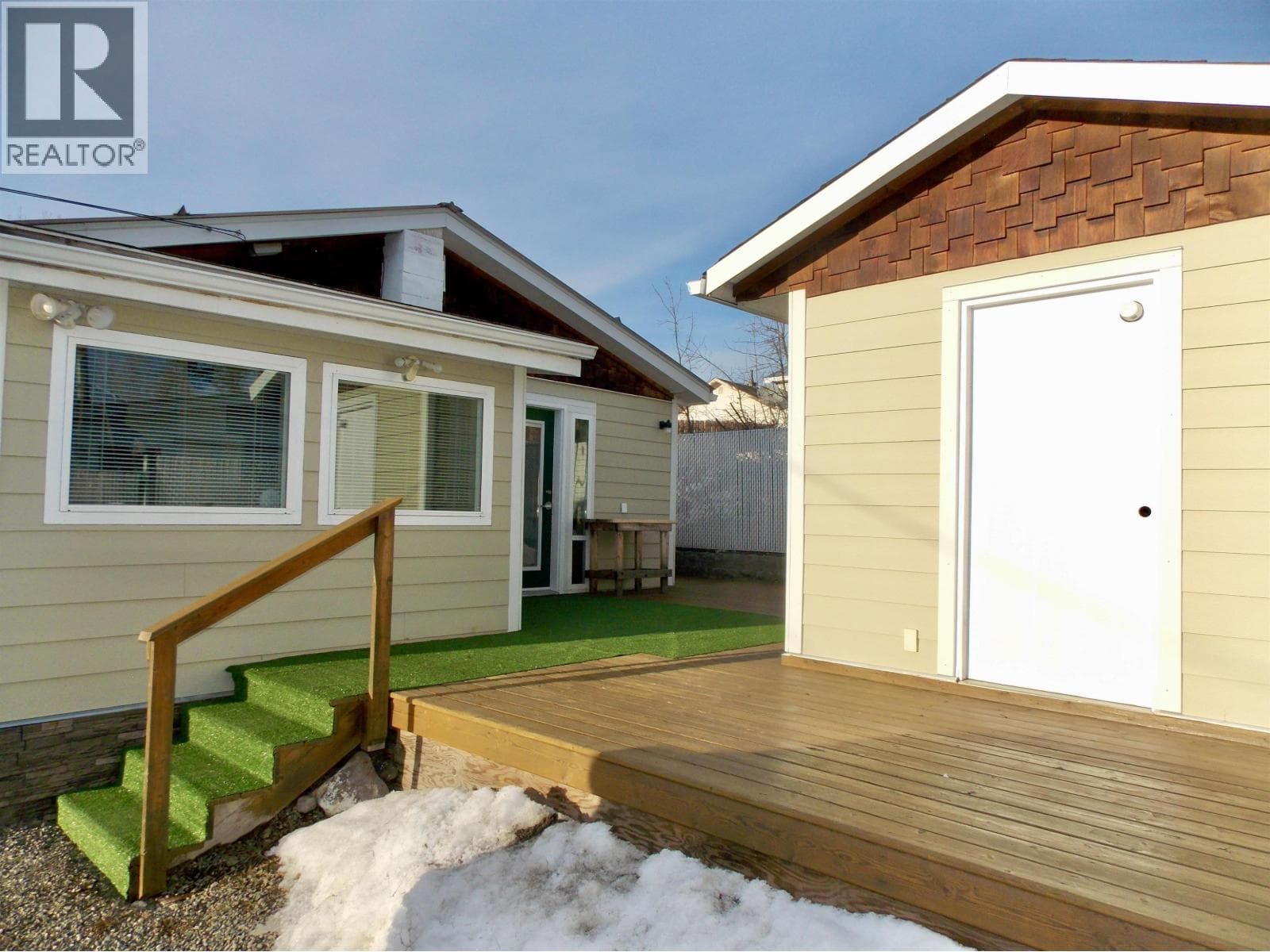 1196 N 2ND AVENUE — photo 3