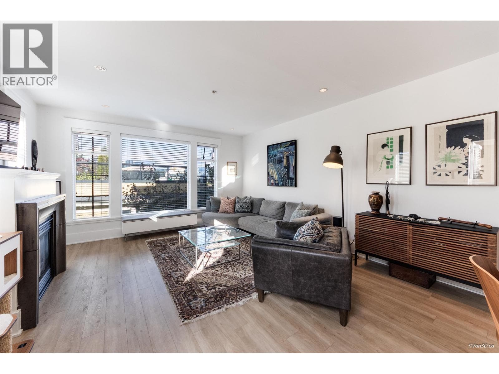1017 WEST 8TH AVENUE — photo 3