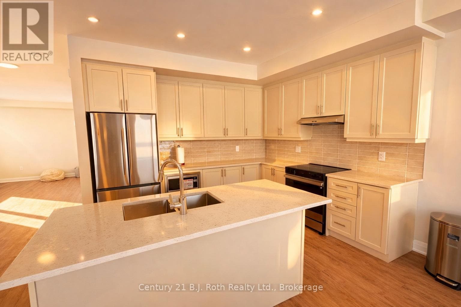81 LIGHTFOOT DRIVE — photo 4